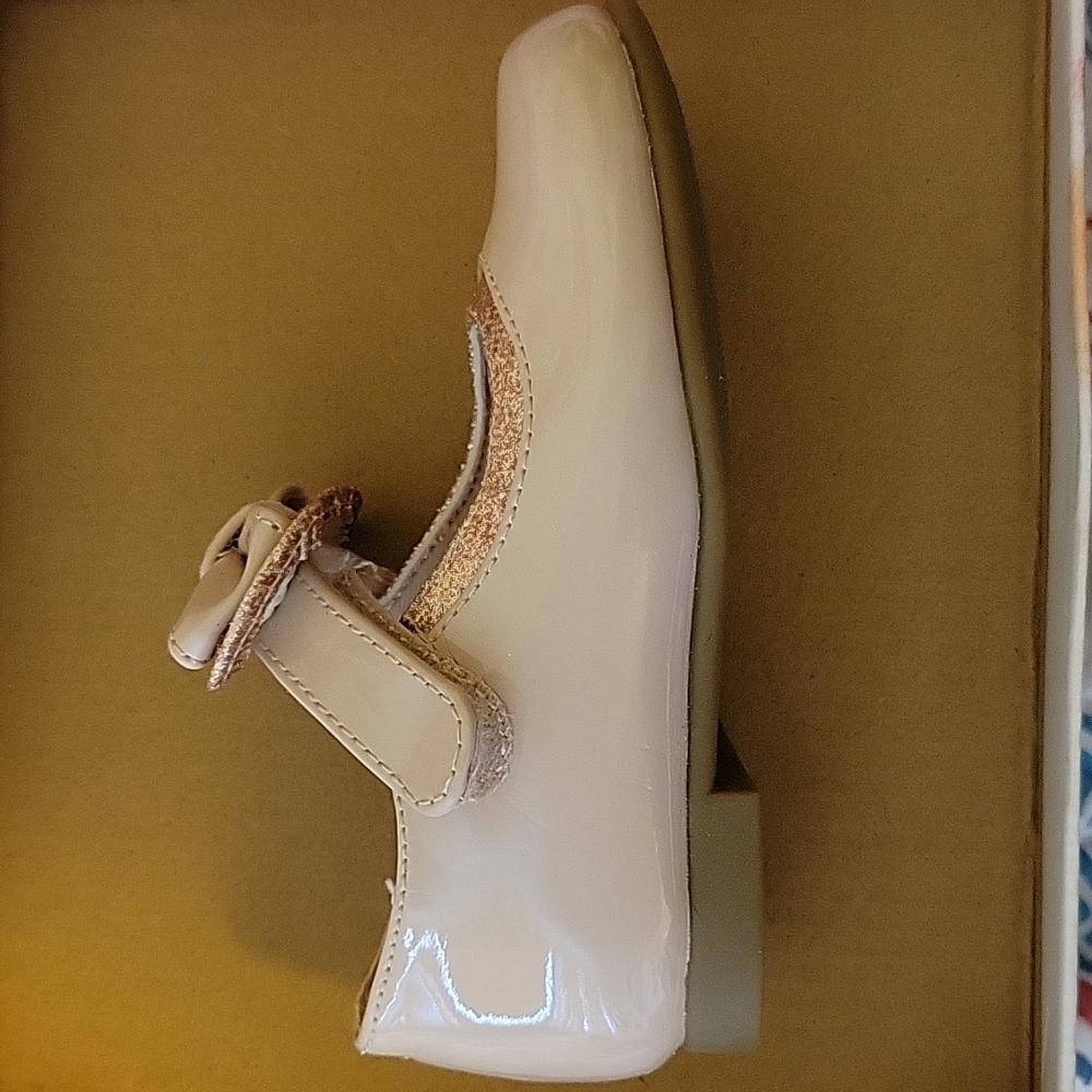 Rachel shoes size 5